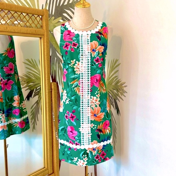 Eliza J, Exquisite Crochet-Embroidery Floral Dress, Excellent Condition Size 4 - Picture 3 of 12